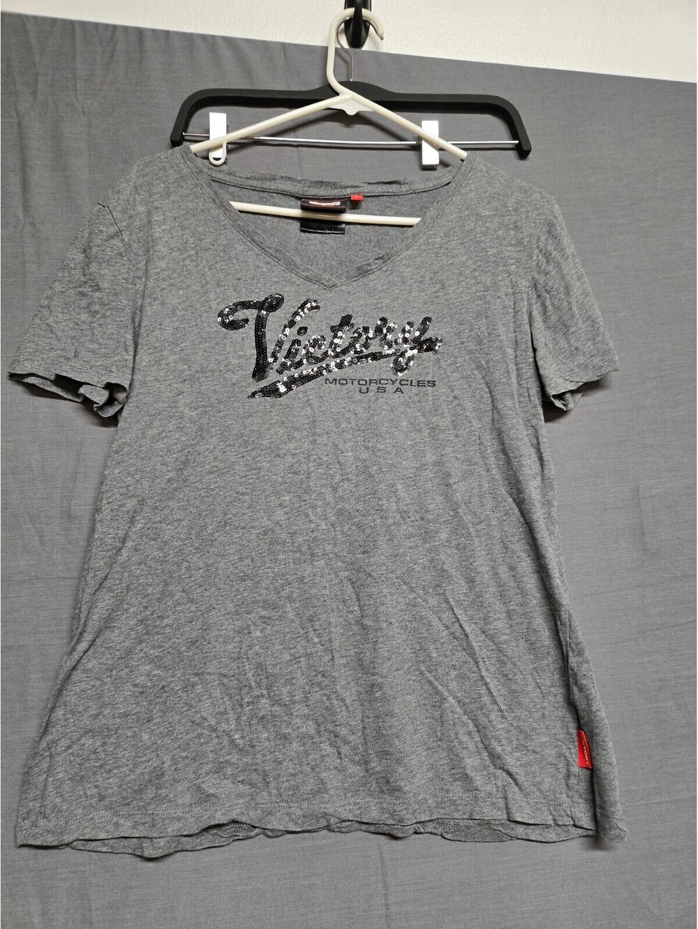 Victory Motorcycles USA gray embellished V neck T shirt M